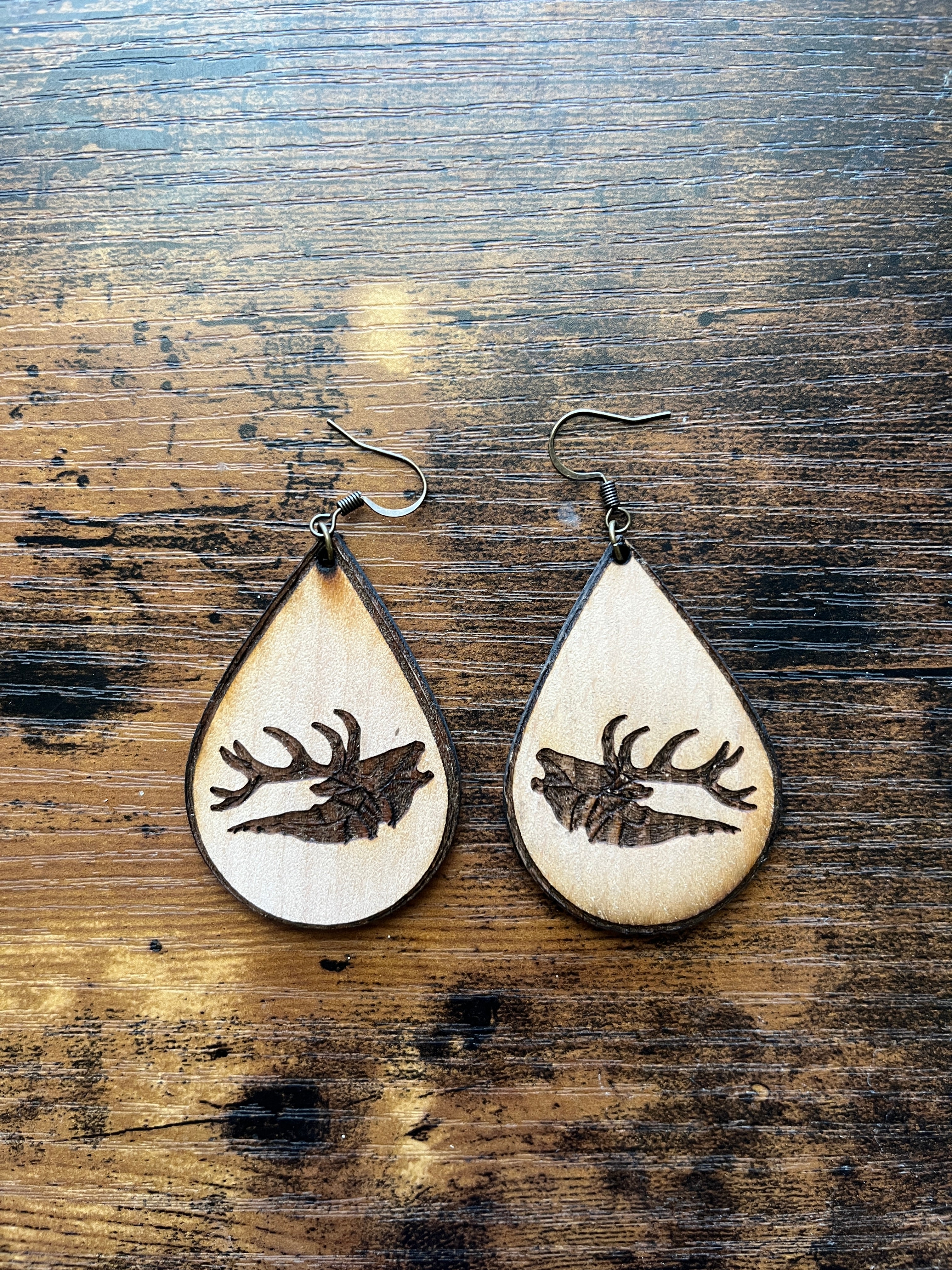 Bugling Elk Dangle