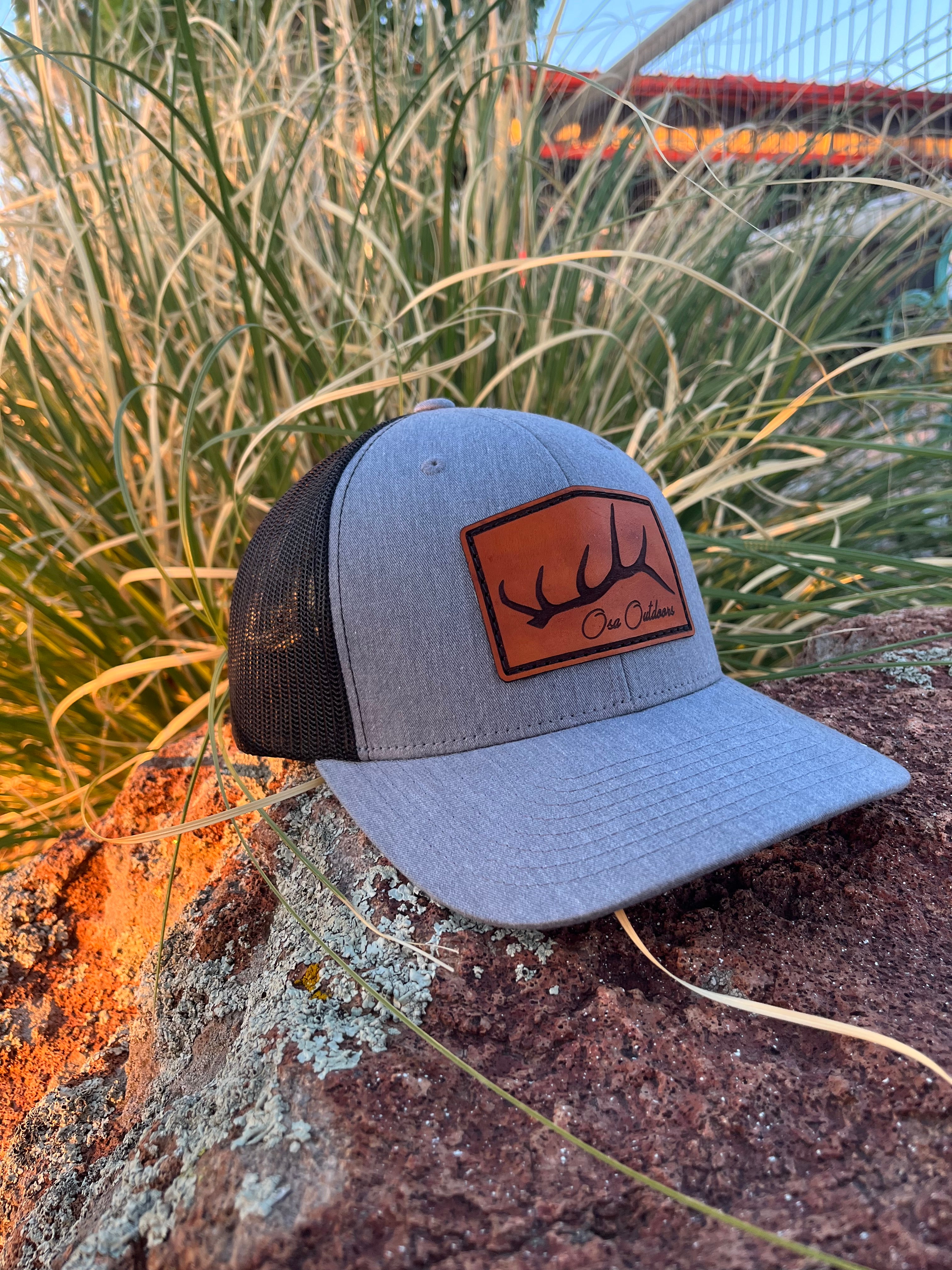 Elk Horn Patch (light grey)
