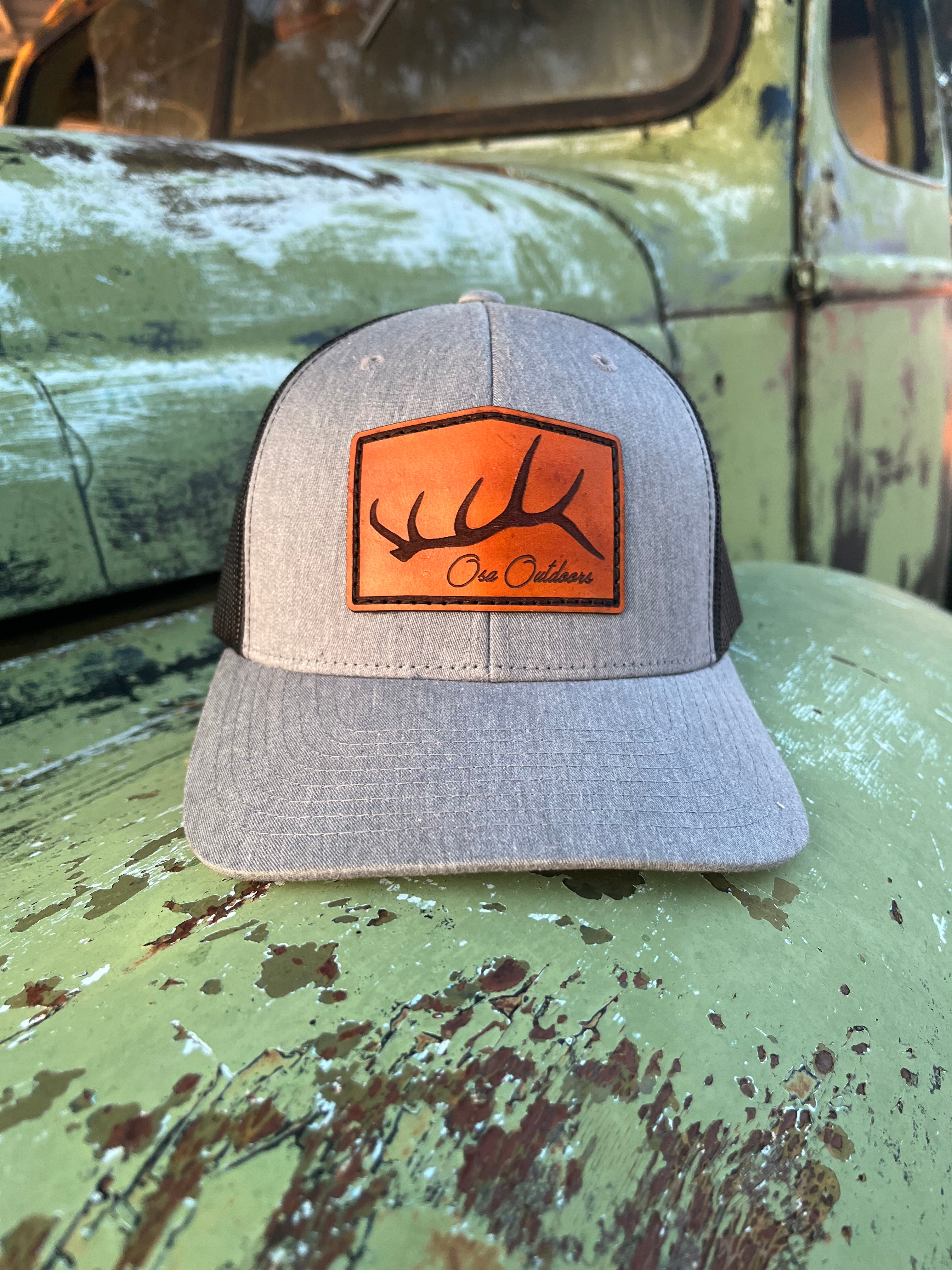 Elk Horn Patch (light grey)